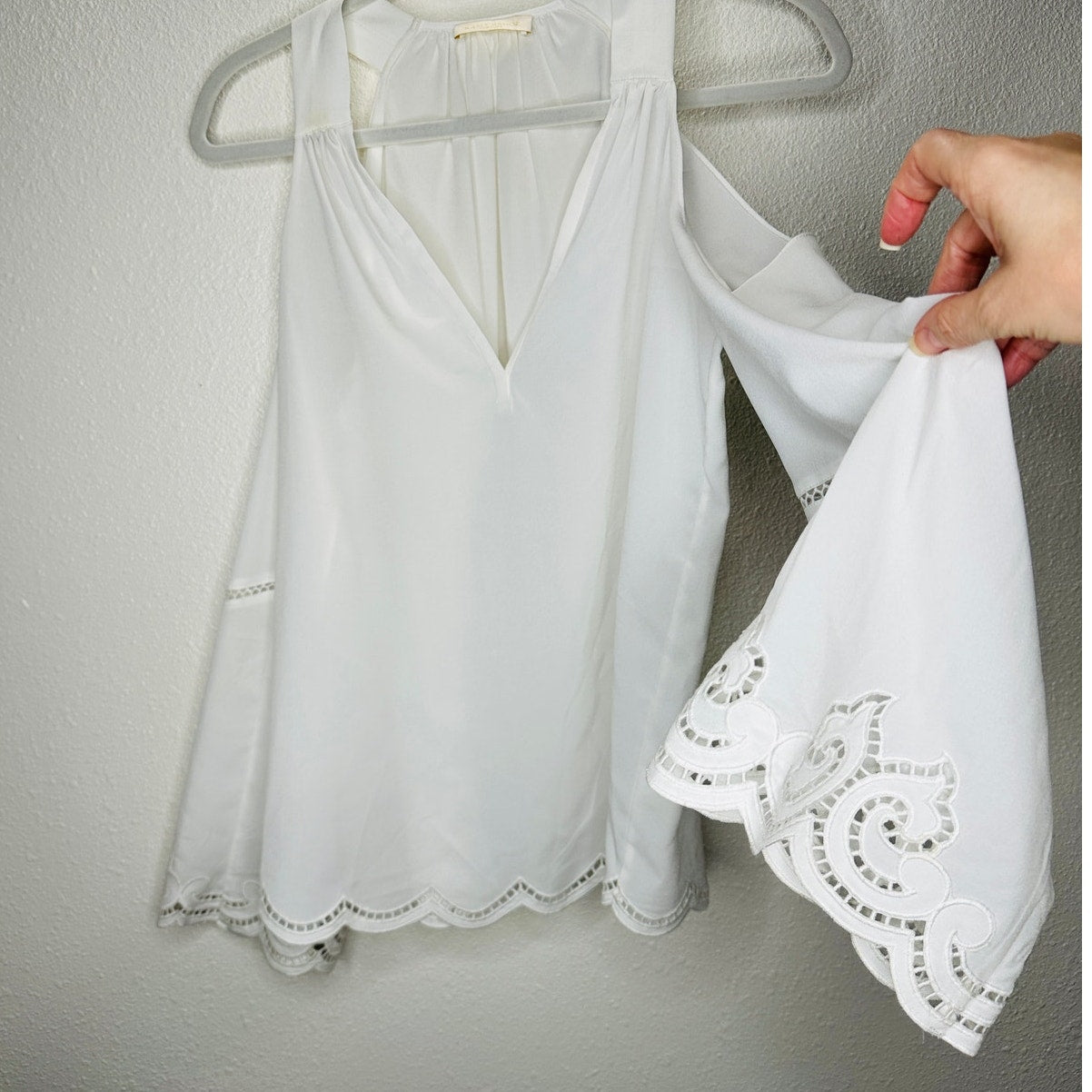 Ramy Brook White Cold Shoulder Eyelet Lace Bell Sleeve Eyelet Trim Blouse XS