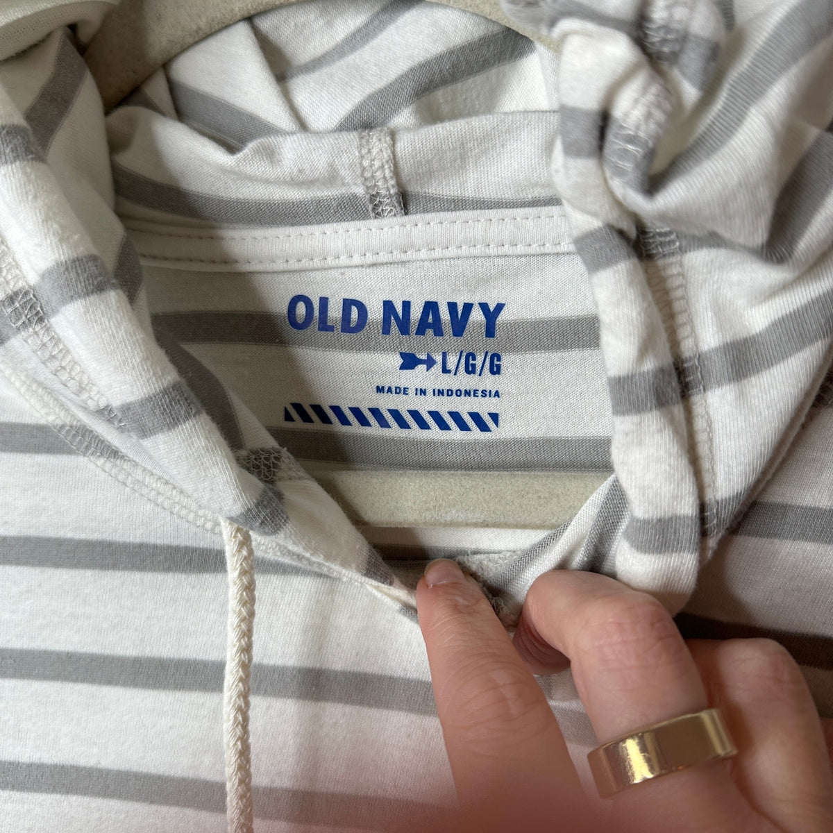 Old Navy White & Gray Striped Pullover Front Pocket Hoodie L