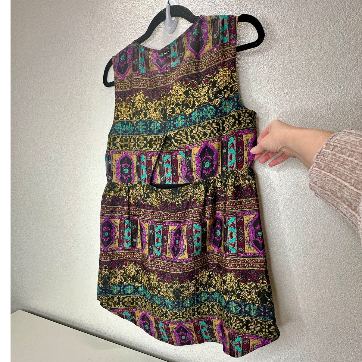 RVCA Multicolor Floral Print Cutout Triangle Back Round Neck Mini Dress S