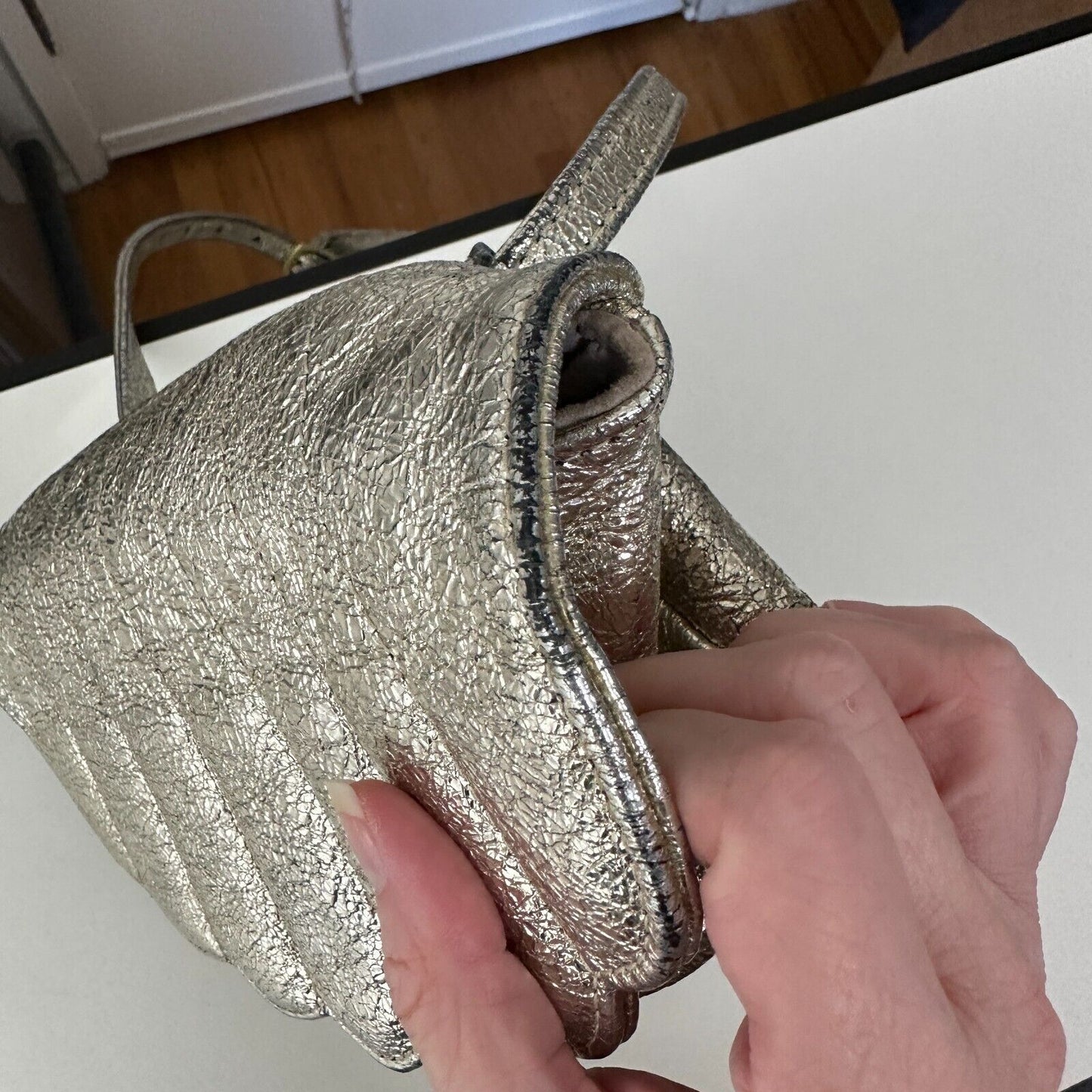 C.A.B. Gold-Silver Shimmer Clam Shell Design Fabric Shoulder Strap Snap Close