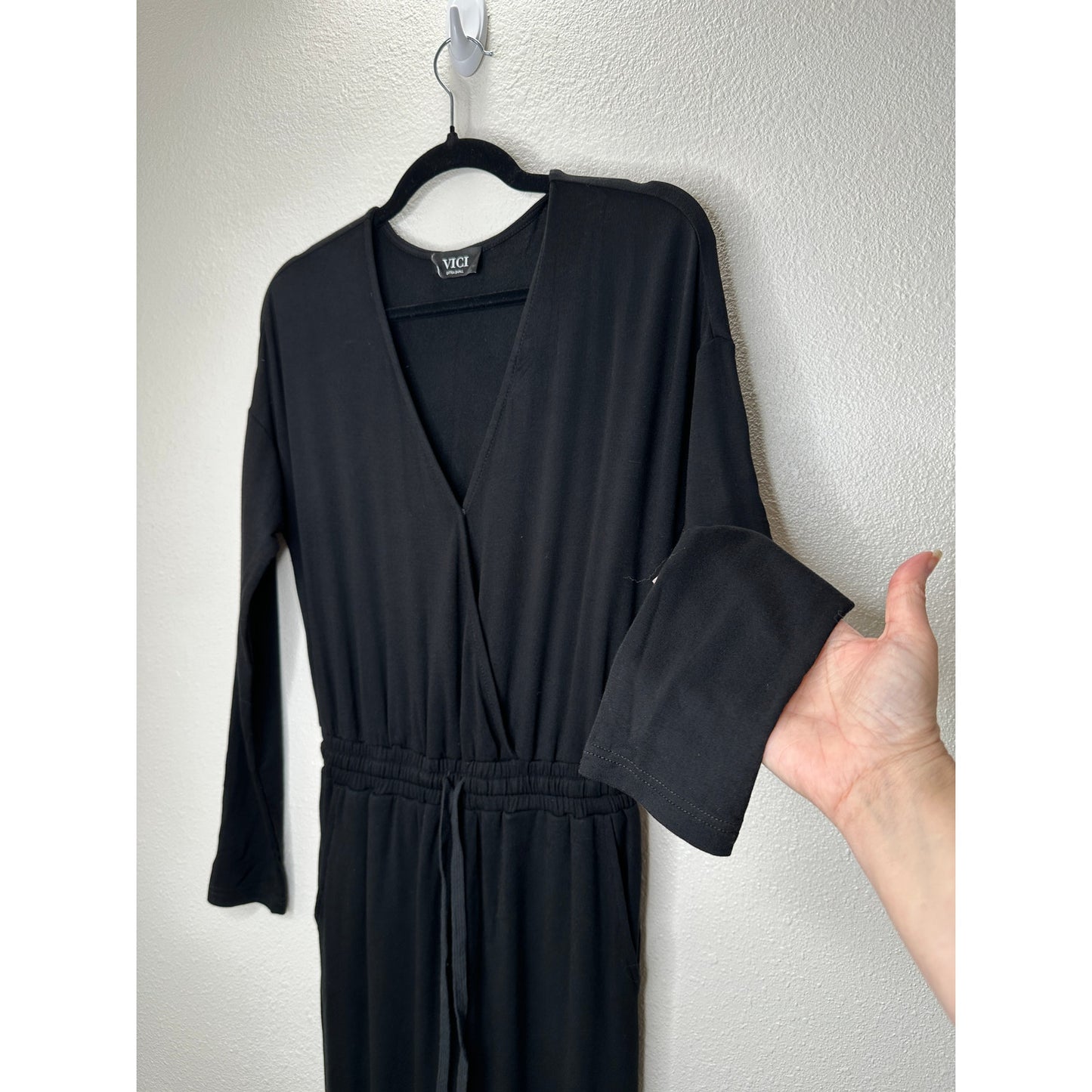 VICI Black Colette Deep-V Long Sleeve Pocketed Drawstring Jumpsuit XS