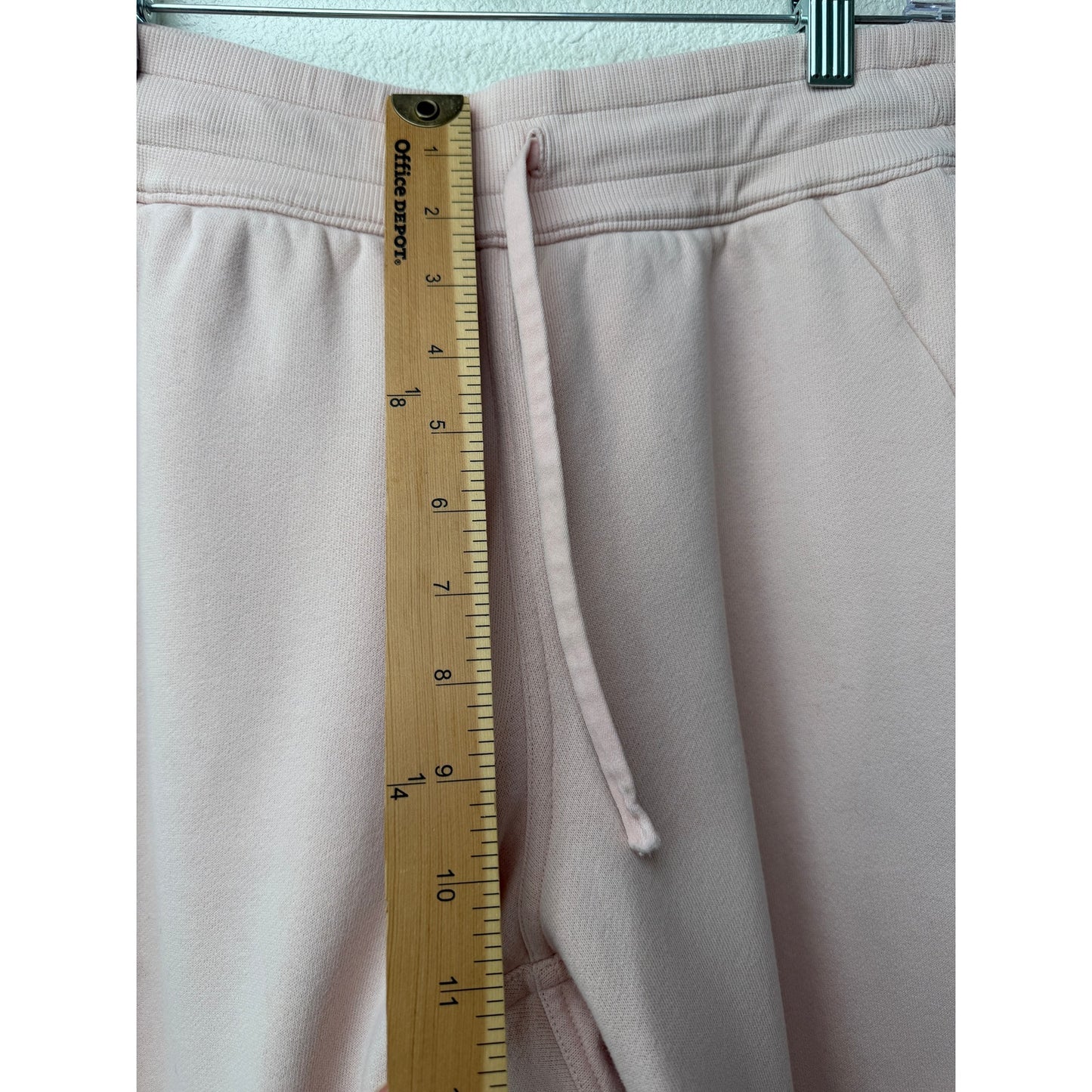 Lululemon Light Pink Jogger Sweatpants Drawstring Elastic Waist Size 8