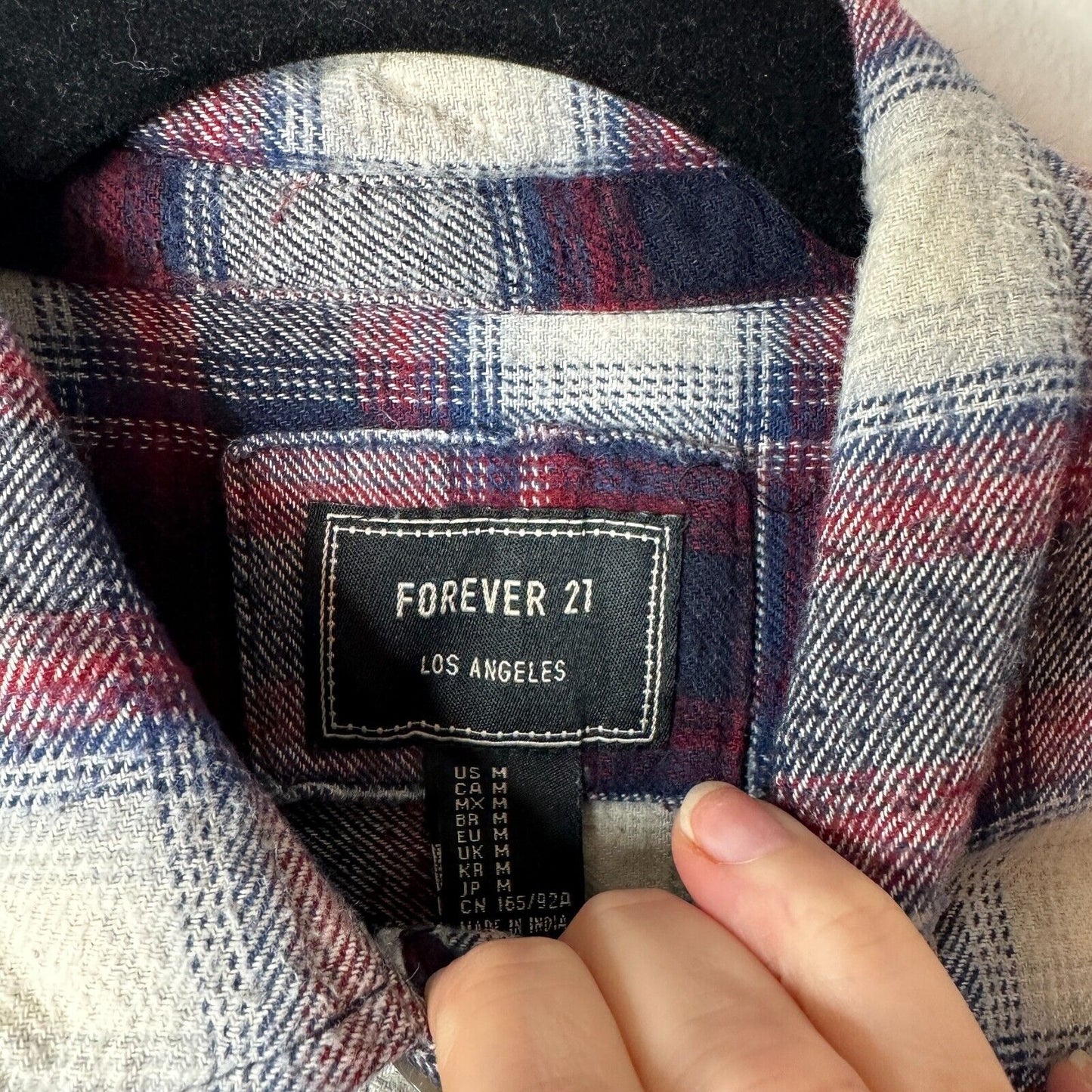 Black Red Blue White Plaid Cropped Long Sleeve Flannel Button Down Shirt M