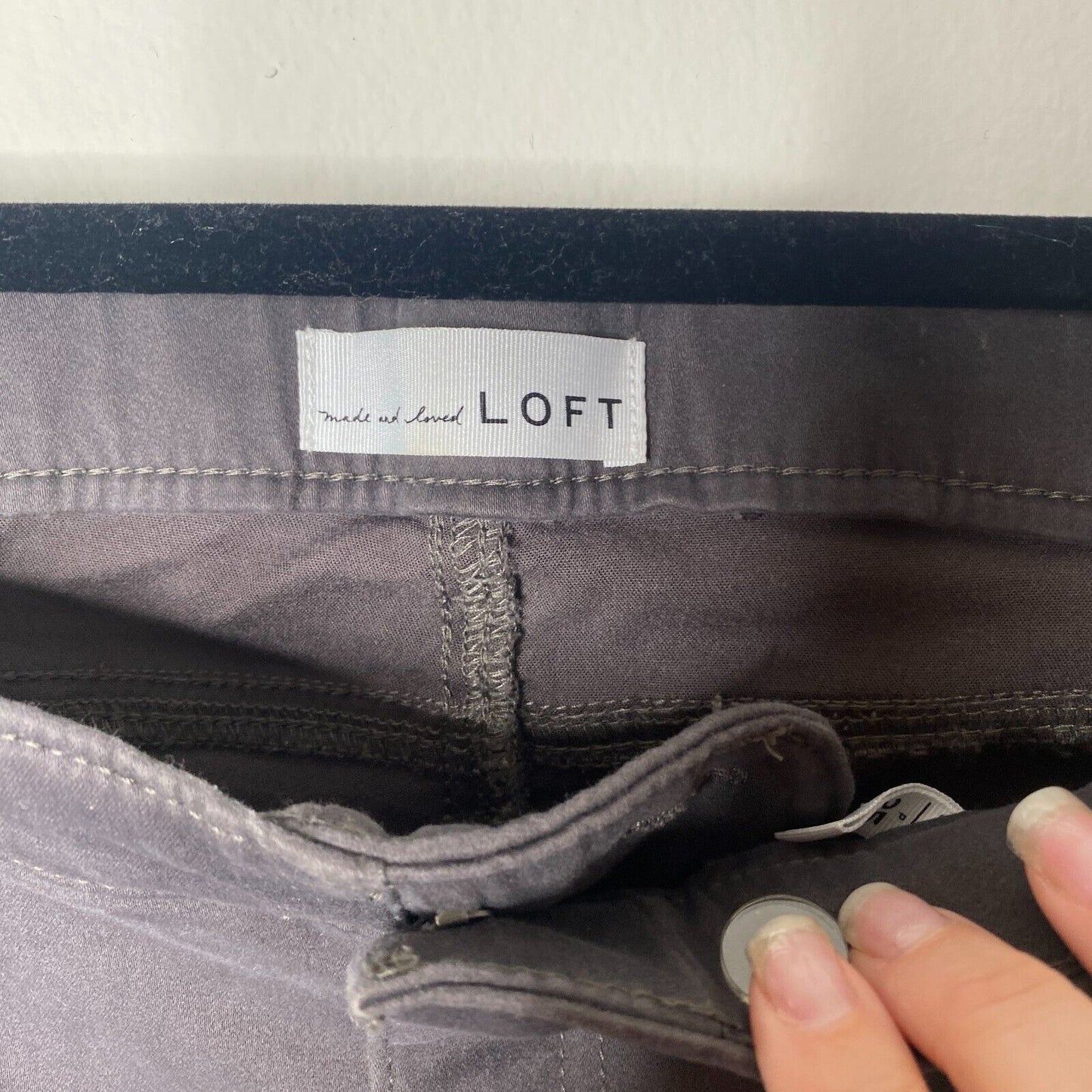 Loft Dark Gray Black Button Front Skinny Trouser Pant Zip Hook & Eye 0 / 25