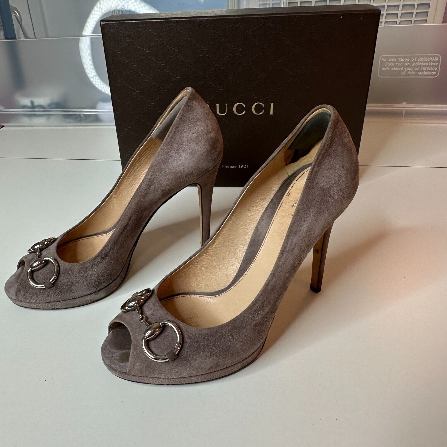 Gucci Kid Scamosciato New Mauve Gray Suede Horsebit Open Toe Stiletto Heel 38