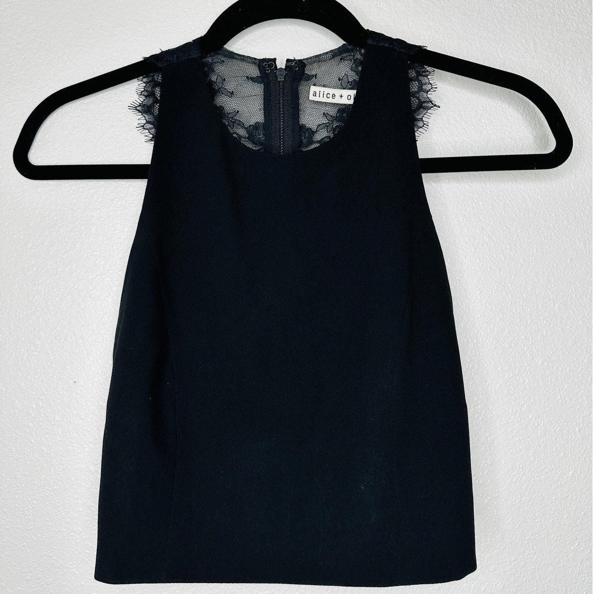 Alice + Olivia Crepe de Chine Black Lace Going Out Crop Top 0