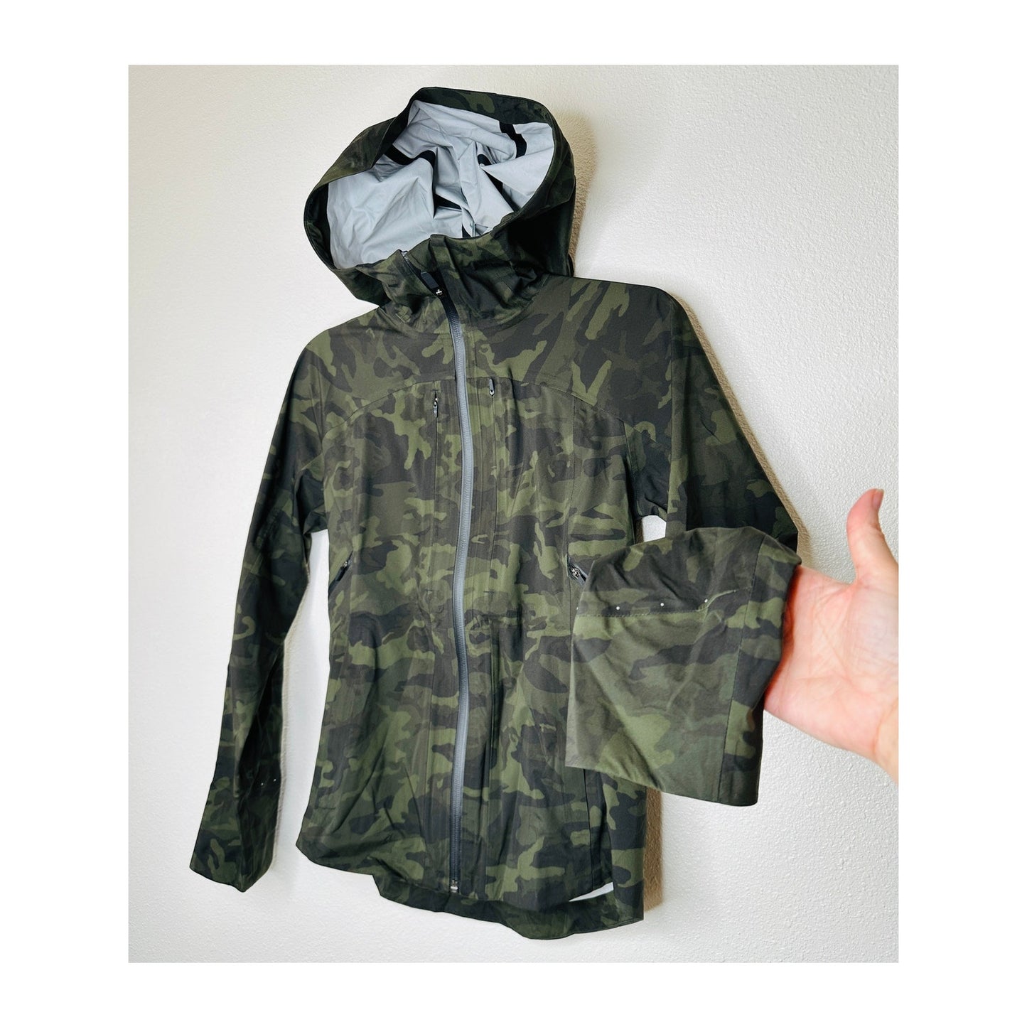 Lululemon Olive Green & Black Camo Print Front Zip Hooded Jacket 2