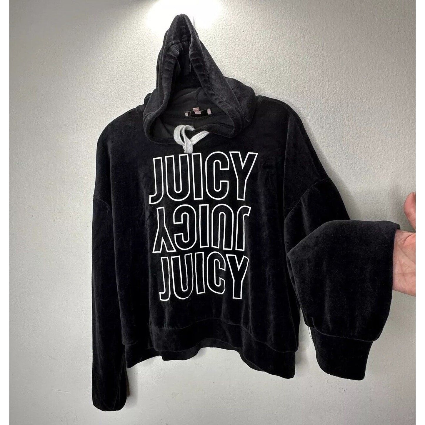 Juicy Couture Black Velour Long Sleeve Oversize Hoodie White Juicy Logo S