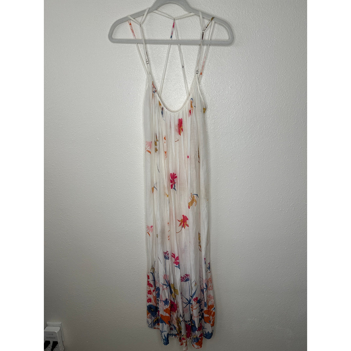 Lovestitch White Mimi Floral Print Sleeveless Scoop Neck Cross-Back Maxi Dress