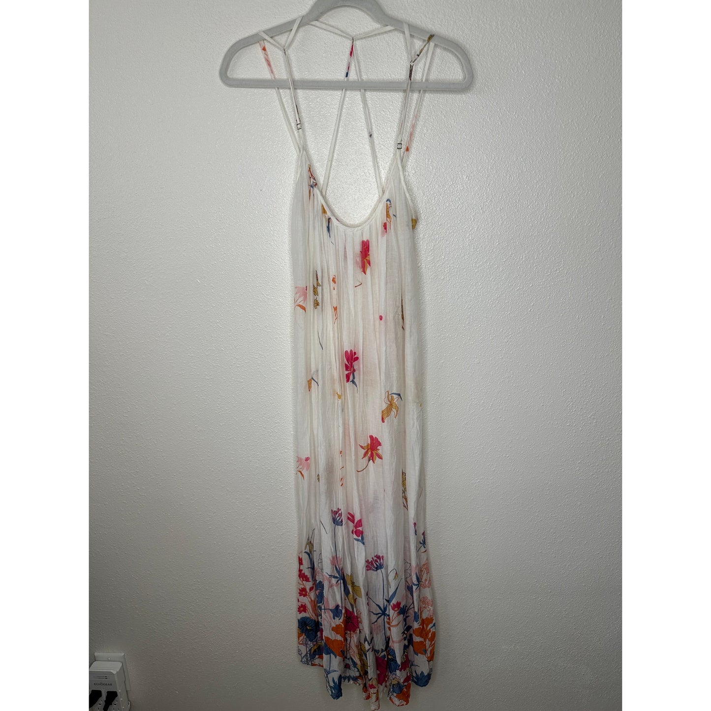 Lovestitch White Mimi Floral Print Sleeveless Scoop Neck Cross-Back Maxi Dress