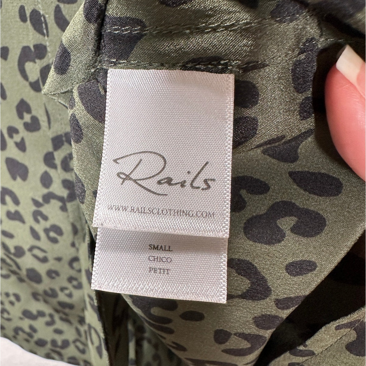 Rails Kate Olive Cheetah Print Long Sleeve Button Down Silk Blouse S