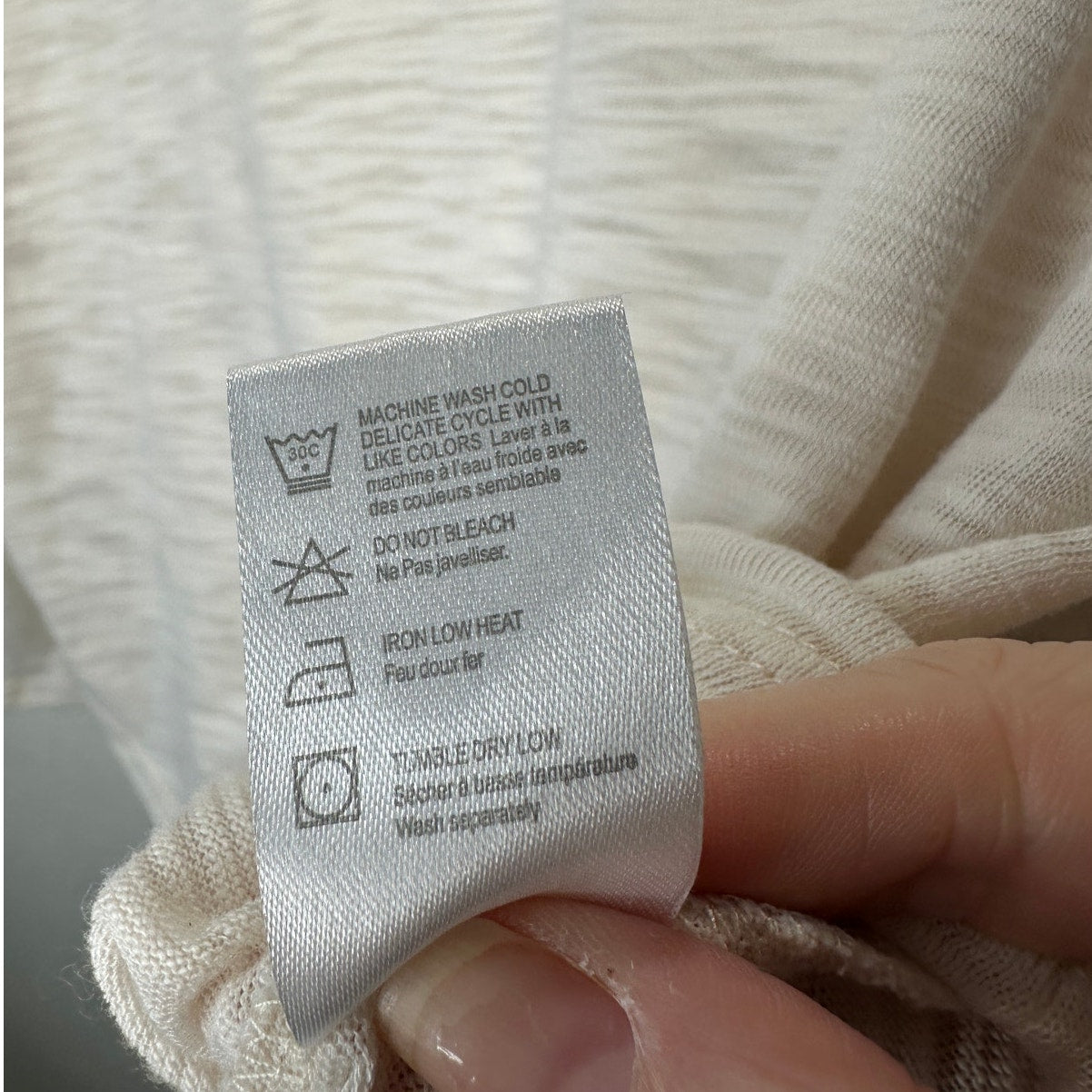 Chaser Cream V-Neck Cold Shoulder Long Sleeve Burnout Top L