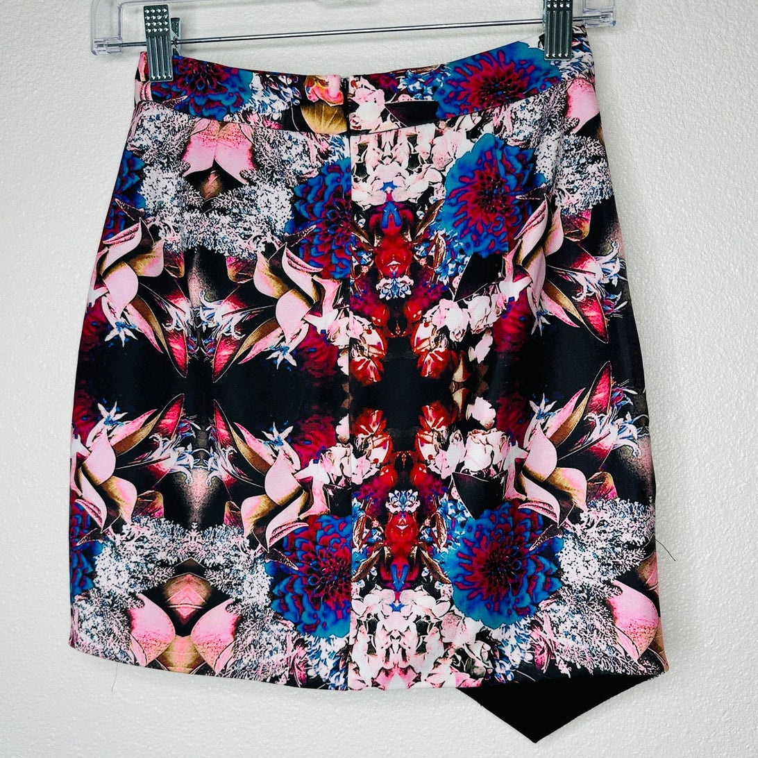 NWT Lovers + Friends Kaleidoscope Floral Asymmetrical Mini Skirt XS