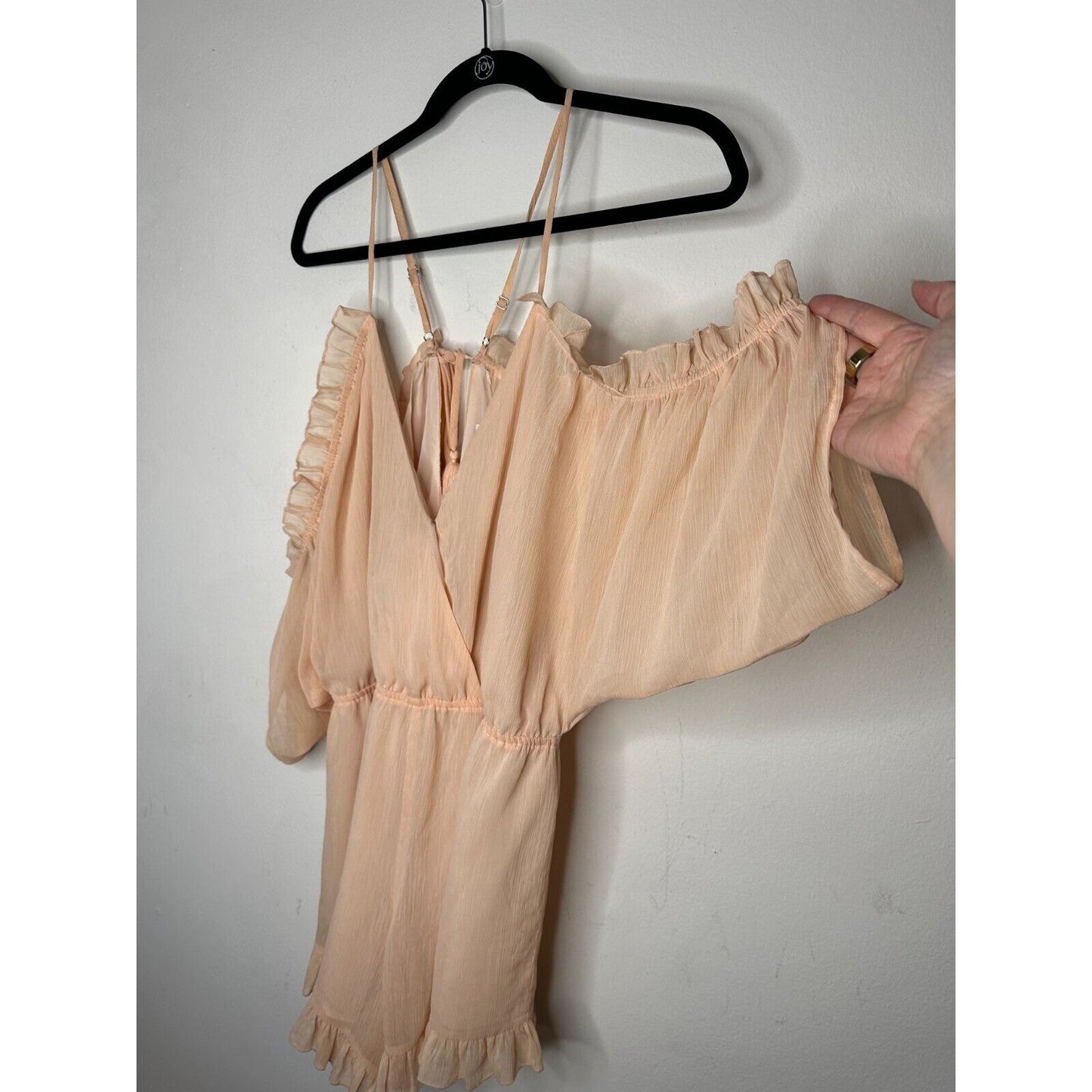Lovers + Friends Cute Peach Malia Ruffle Cold Shoulder Deep-V Open Back Romper L