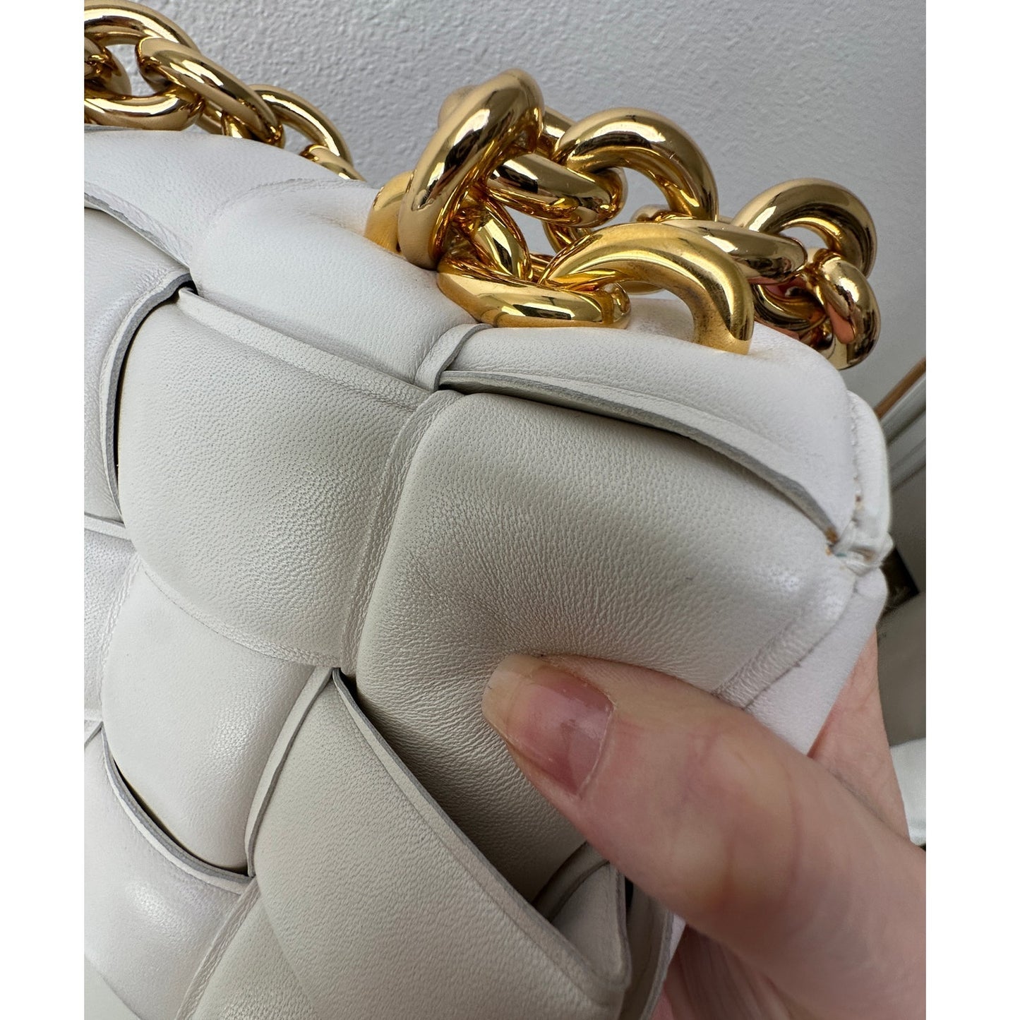 Bottega Veneta Chain Cassette Padded Lambskin Off White Gold Chain Bag