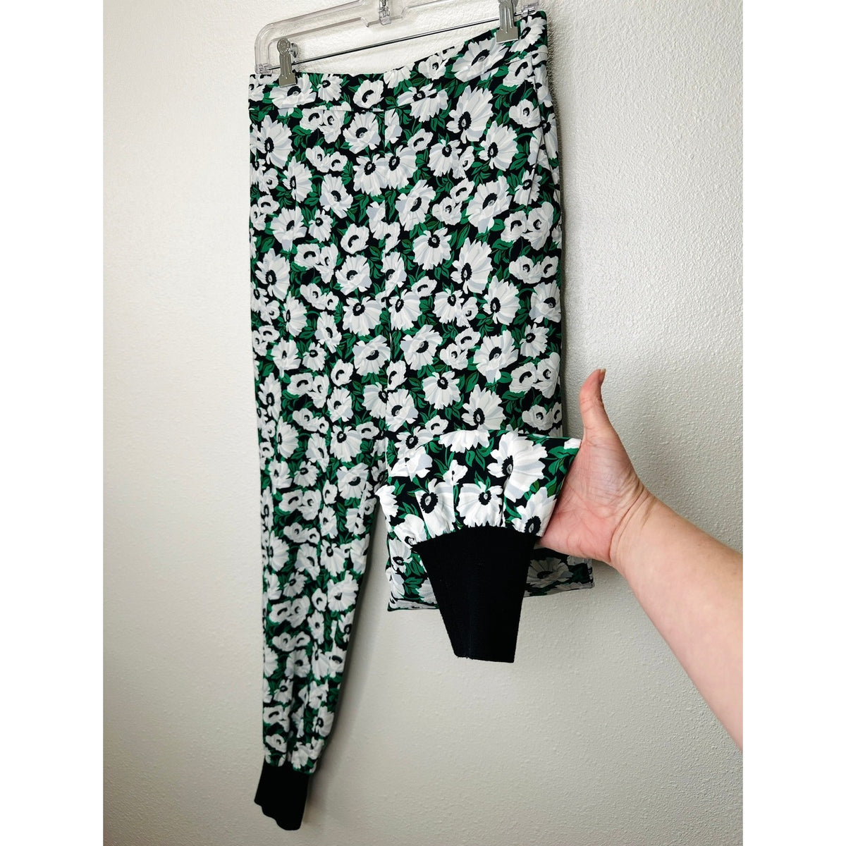 Stella McCartney White Black Green Floral Print Julia Flora Jogger Pants M