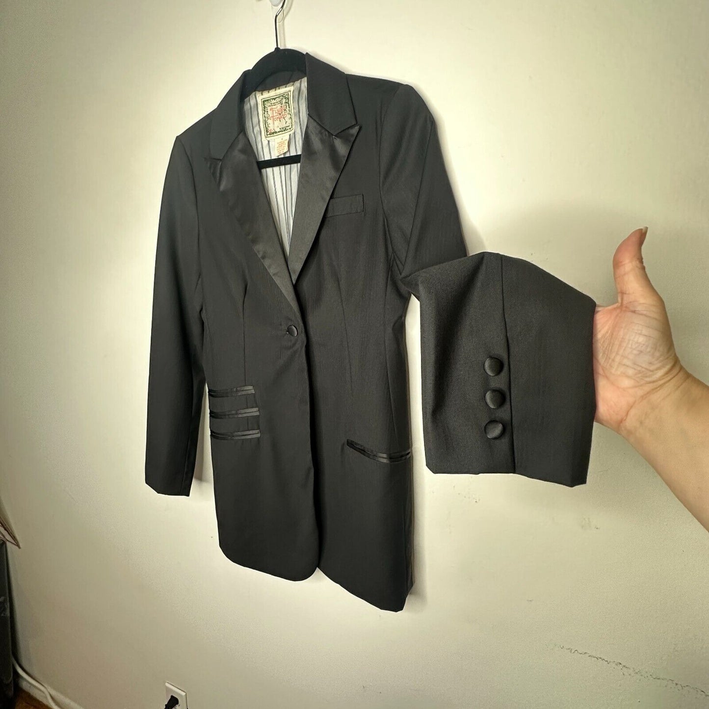 Flying Tomato Black Long One-Button Tuxedo Blazer Satin Trim Lapel & Pockets M