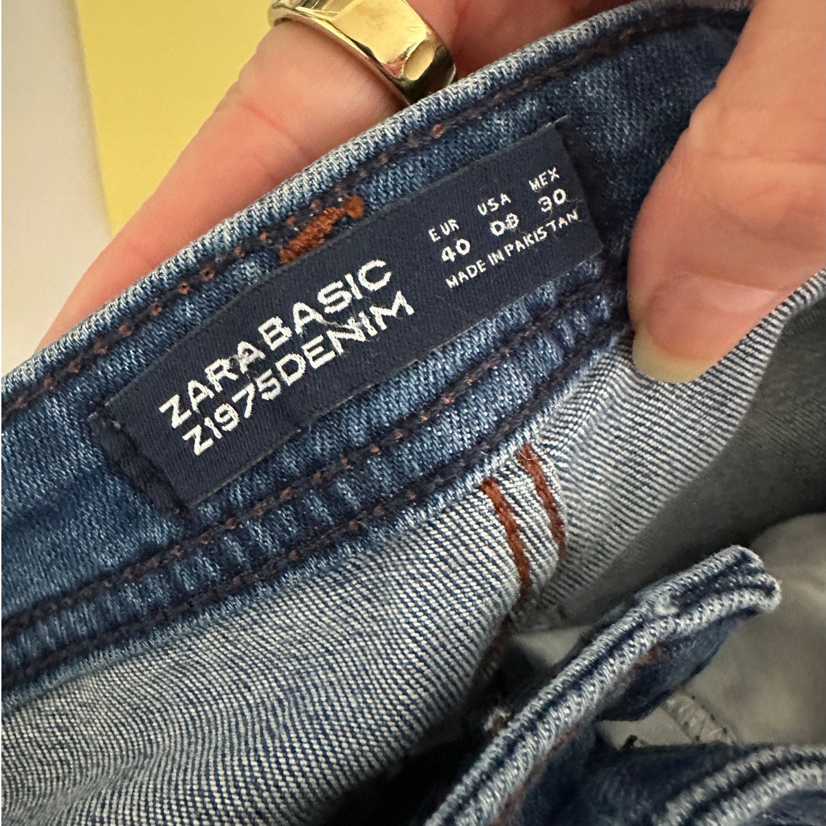 Zara Jeans Medium Wash Womens US 8 Pink Glitter