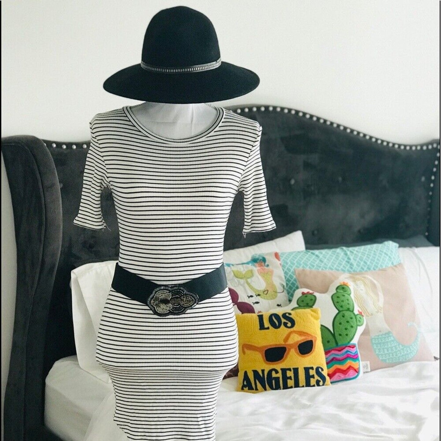 Forever 21 White & Black Striped Stretchy Short Sleeve T Shirt Bodycon Dress M