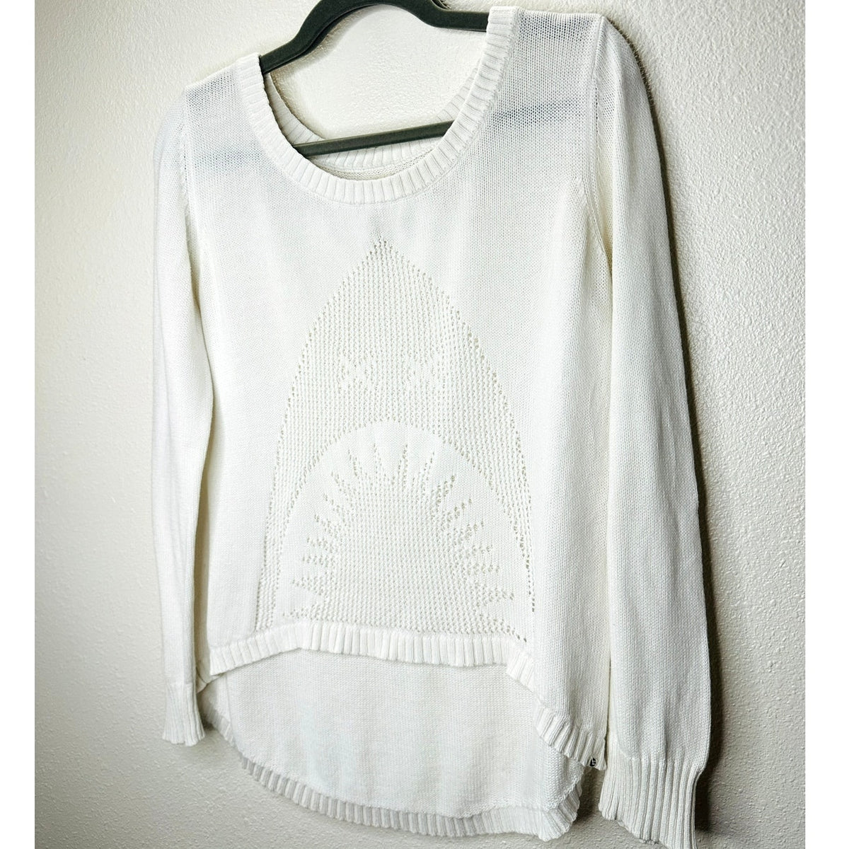 Billabong White Boat Neck High Low Shark Knit Pattern Sweater M