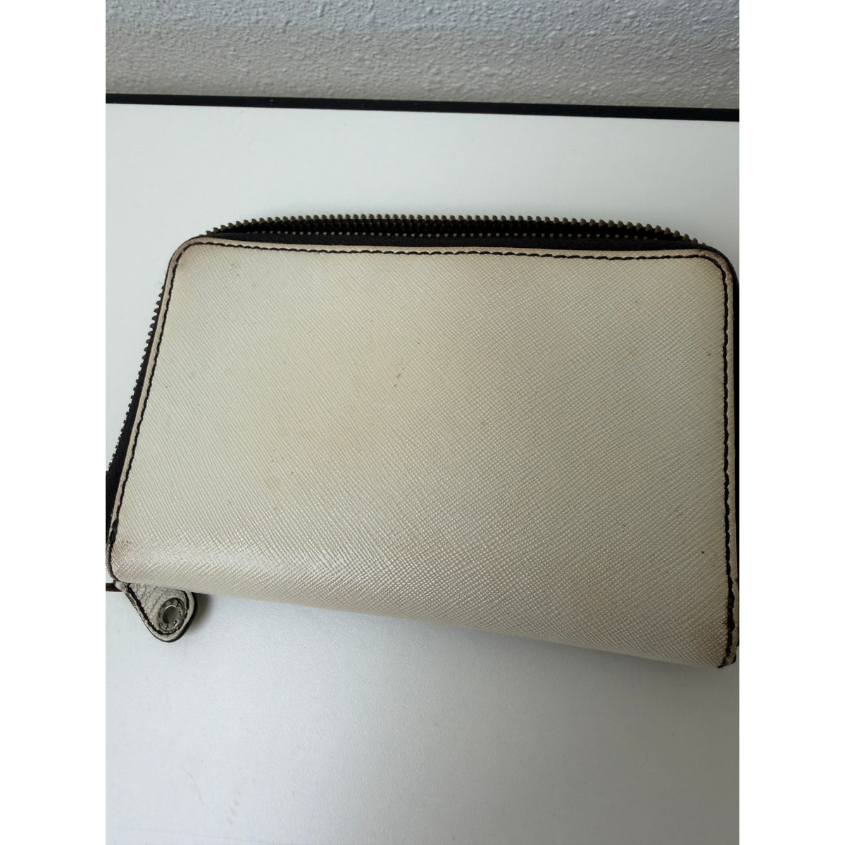 Marc by Marc Jacobs Zip Around Wallet Black Beige Saffiano Women's Two Tone