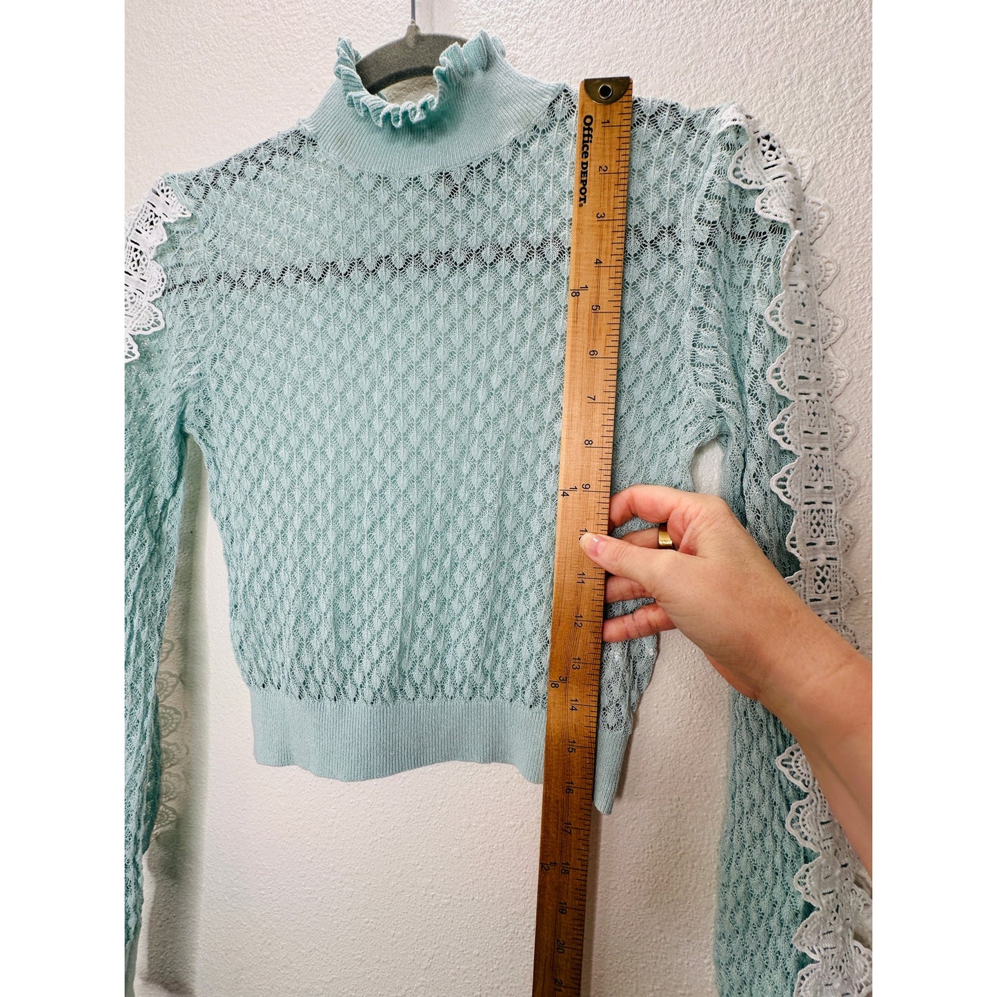 ZARA Aqua Crochet Knit White Lace Stripe Ruffle Neck  Crop Sweater S