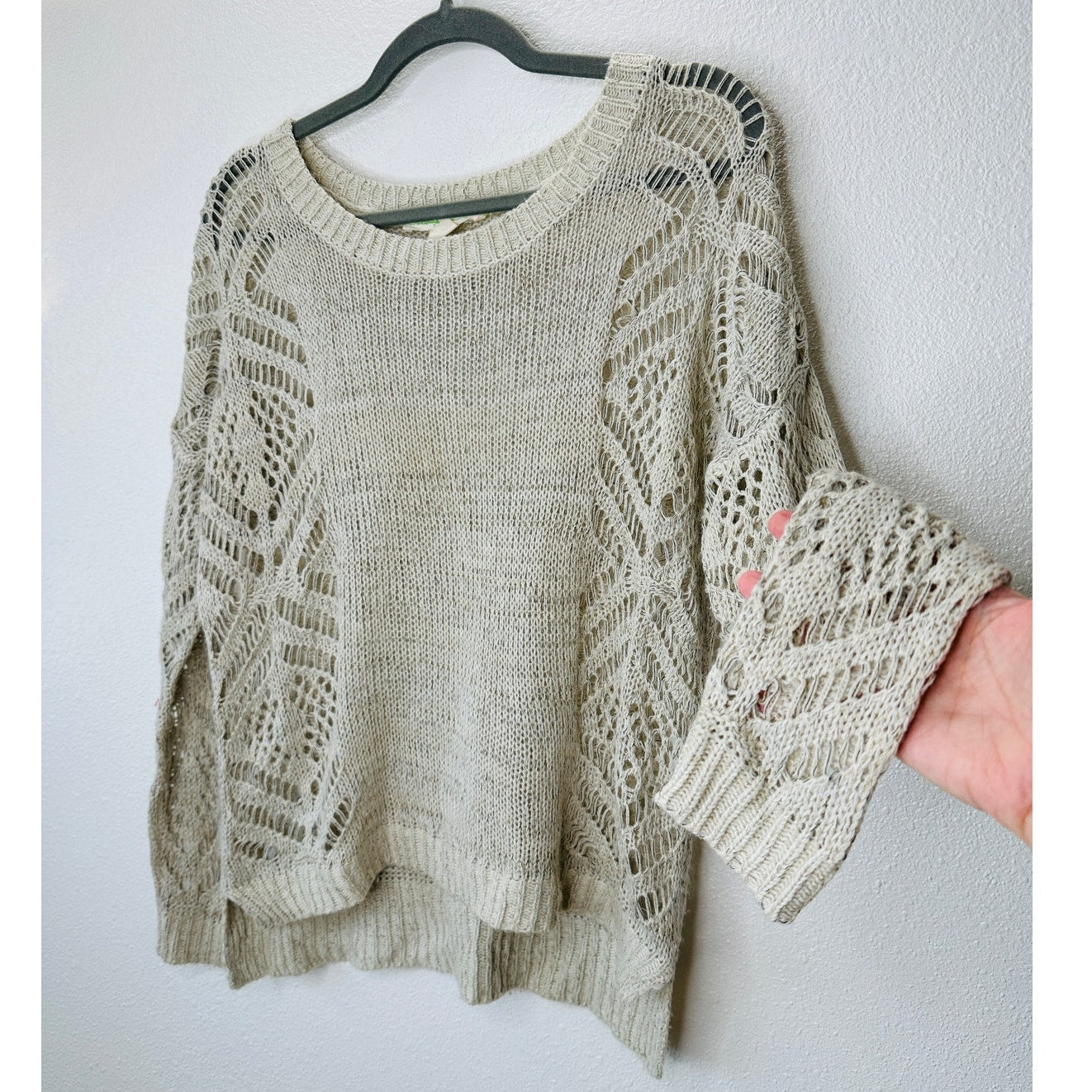 Staring at Stars Beige Tan Open Stitch Thin Round Neck Sweater Small