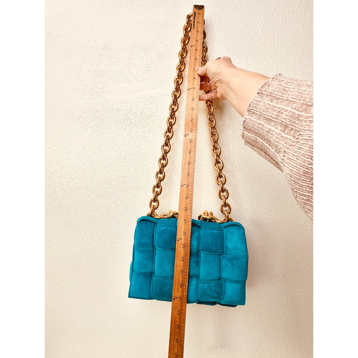NWOT Bottega Veneta Chain Cassette Bag – Turquoise Suede with Gold-Tone Chain