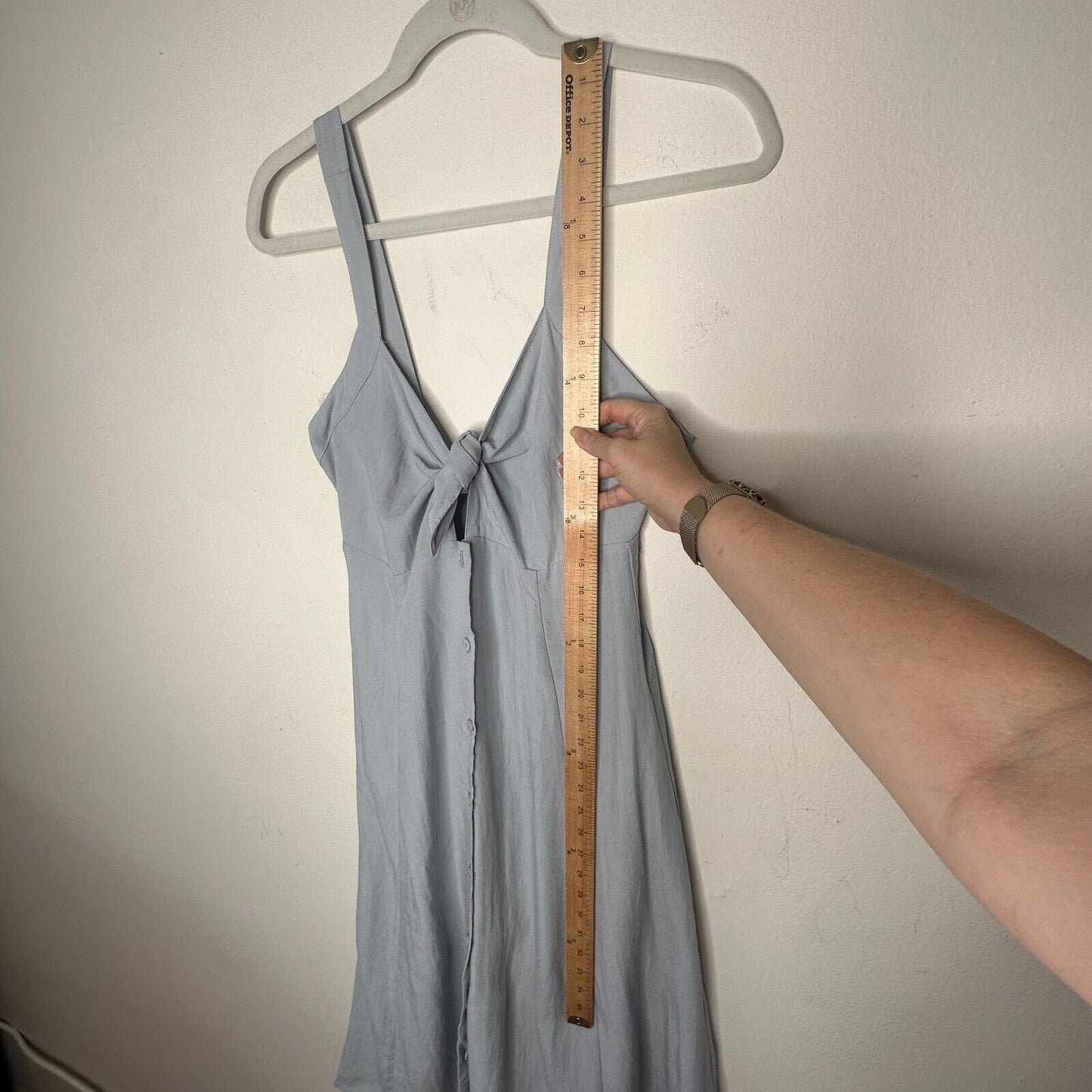 ASTR The Label Light Blue Denim Linen Tie Front Button Closure Midi Dress Medium