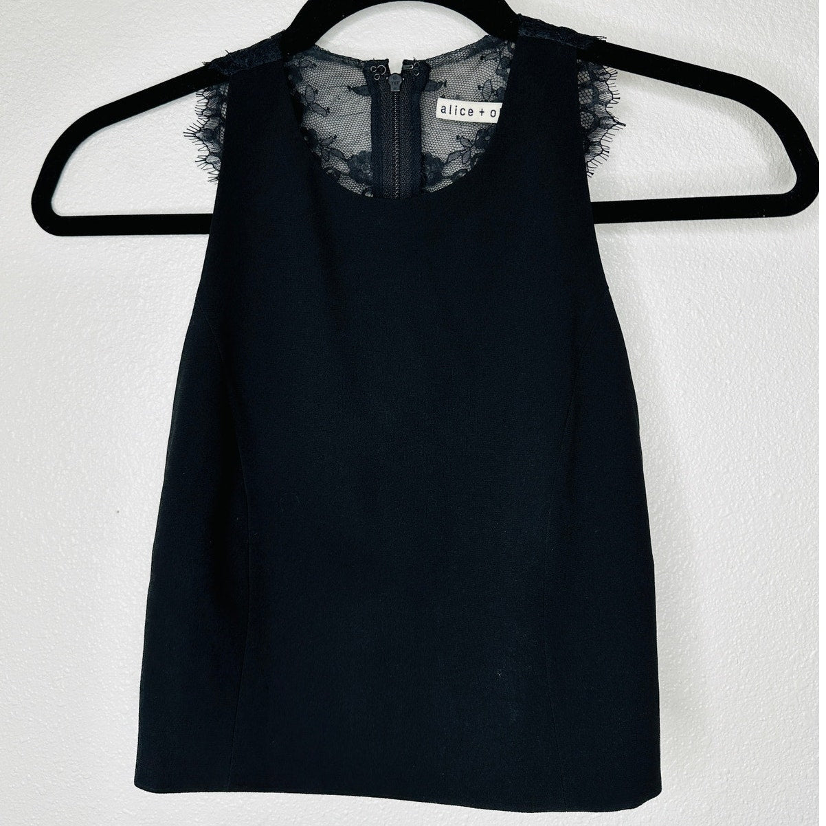 Alice + Olivia Crepe de Chine Black Lace Going Out Crop Top 0