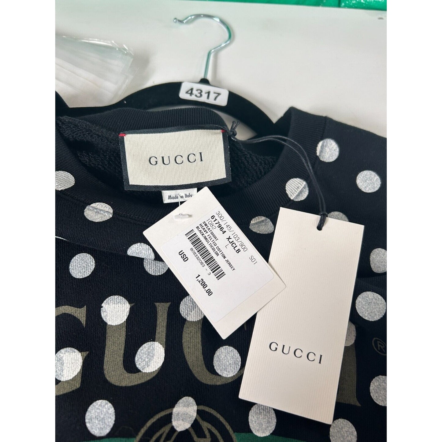 NWT Gucci Black & White Polka Dot Logo Long Sleeve Round Neck Sweatshirt L