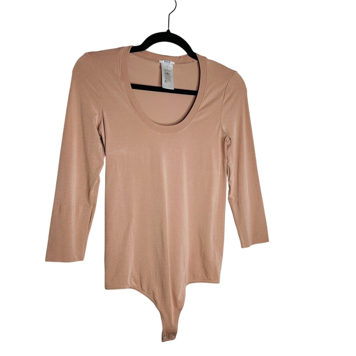 Wolford Tan Beige 3/4 Sleeve Banded Scoop Neck Thong Bodysuit Medium
