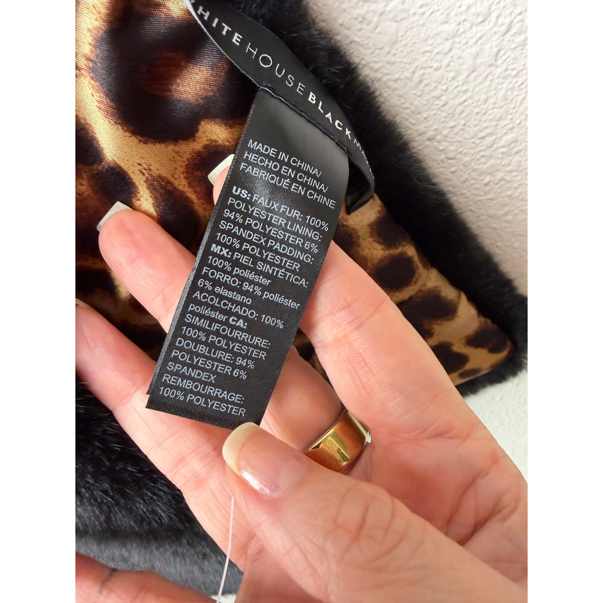 NWT White House Black Market Black Faux Fur Wrap Women