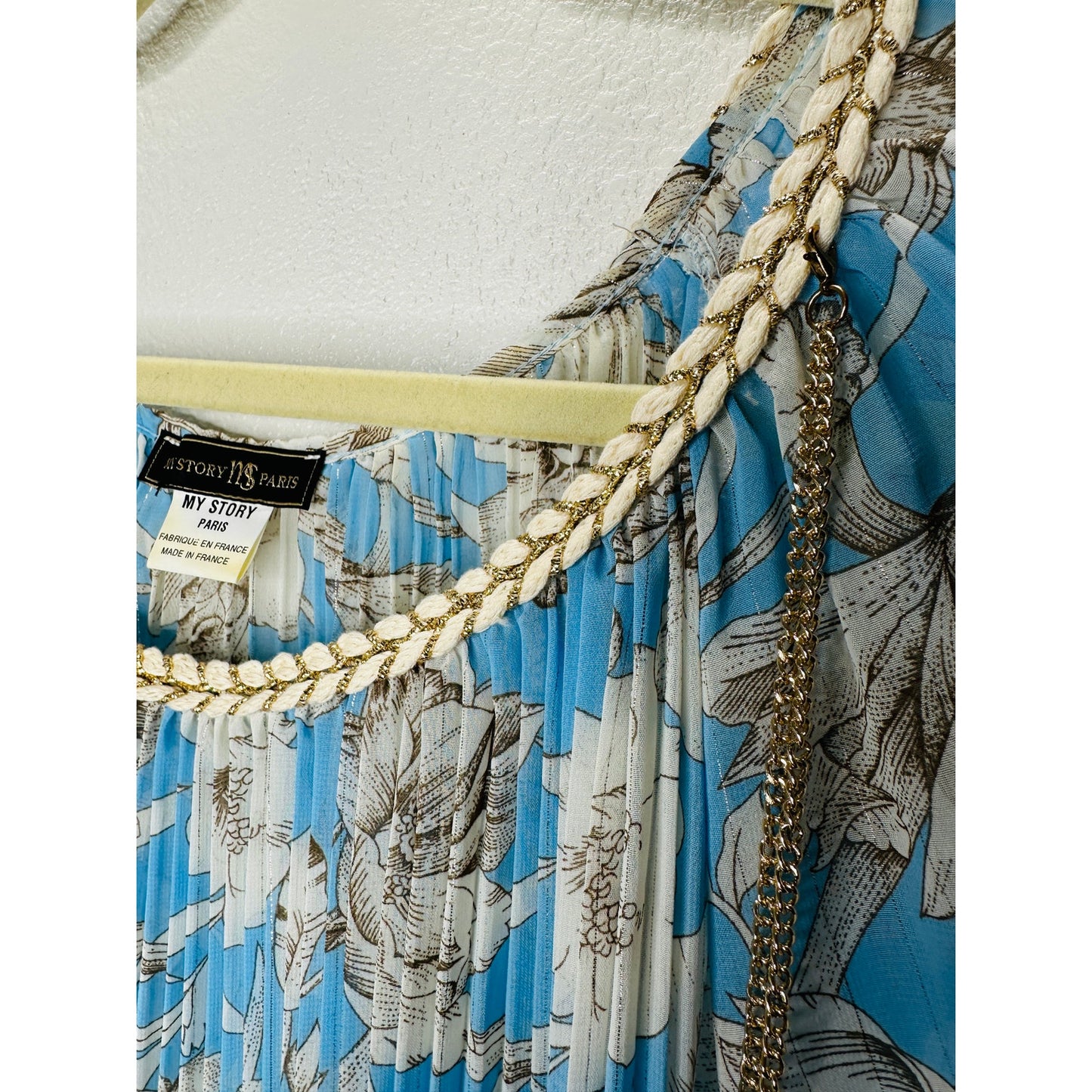 My Story Paris Cream & Blue Accordian Pleat 3/4 Sleeve Blouse S