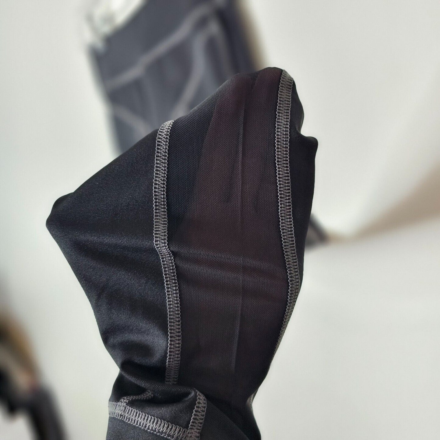 NWT OW Intimates Black with Gray Top Stitching Leggings Side Mesh Insert S