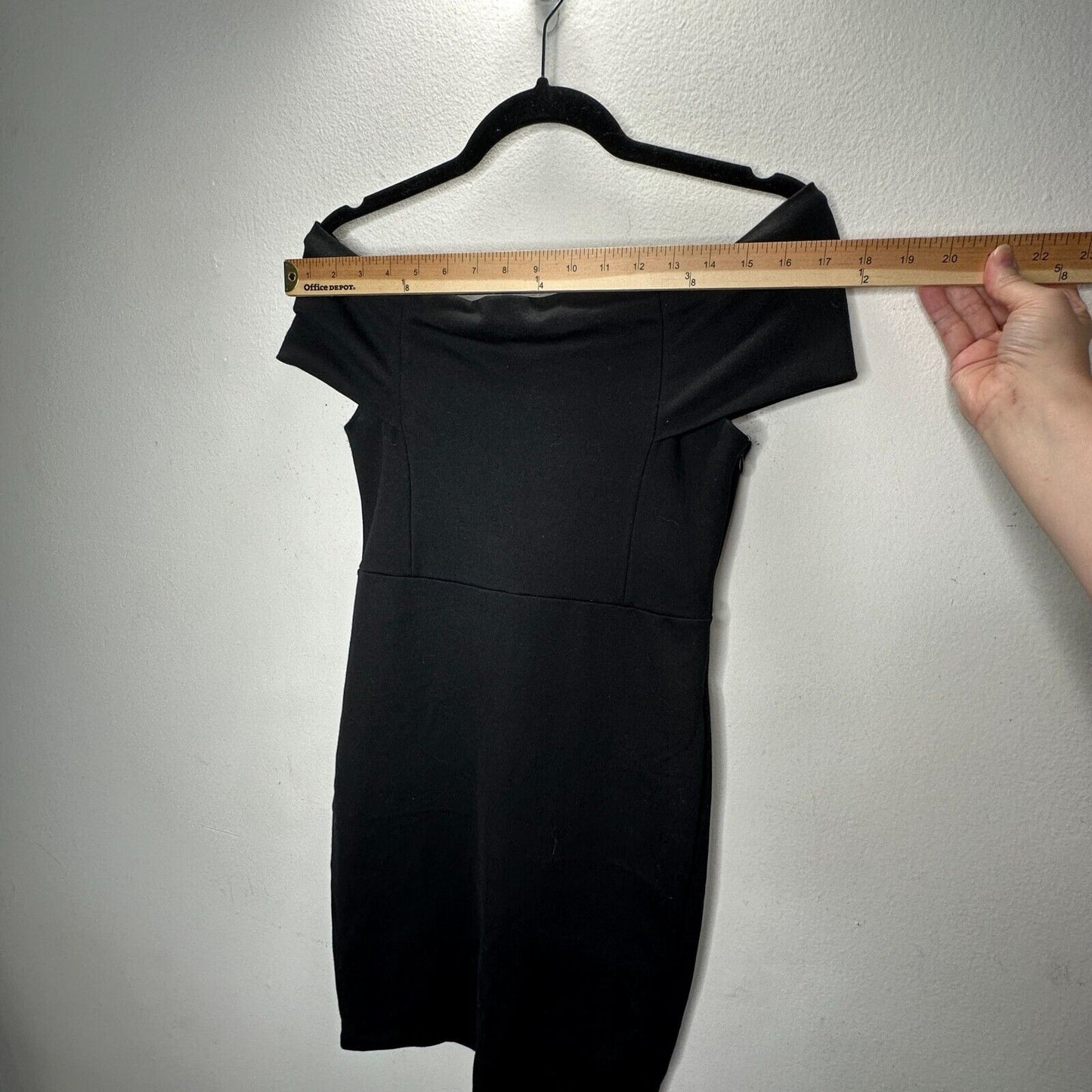 Zara Sexy Black Off-Shoulder Bandeau Style bodycon Dress Stretchy Medium