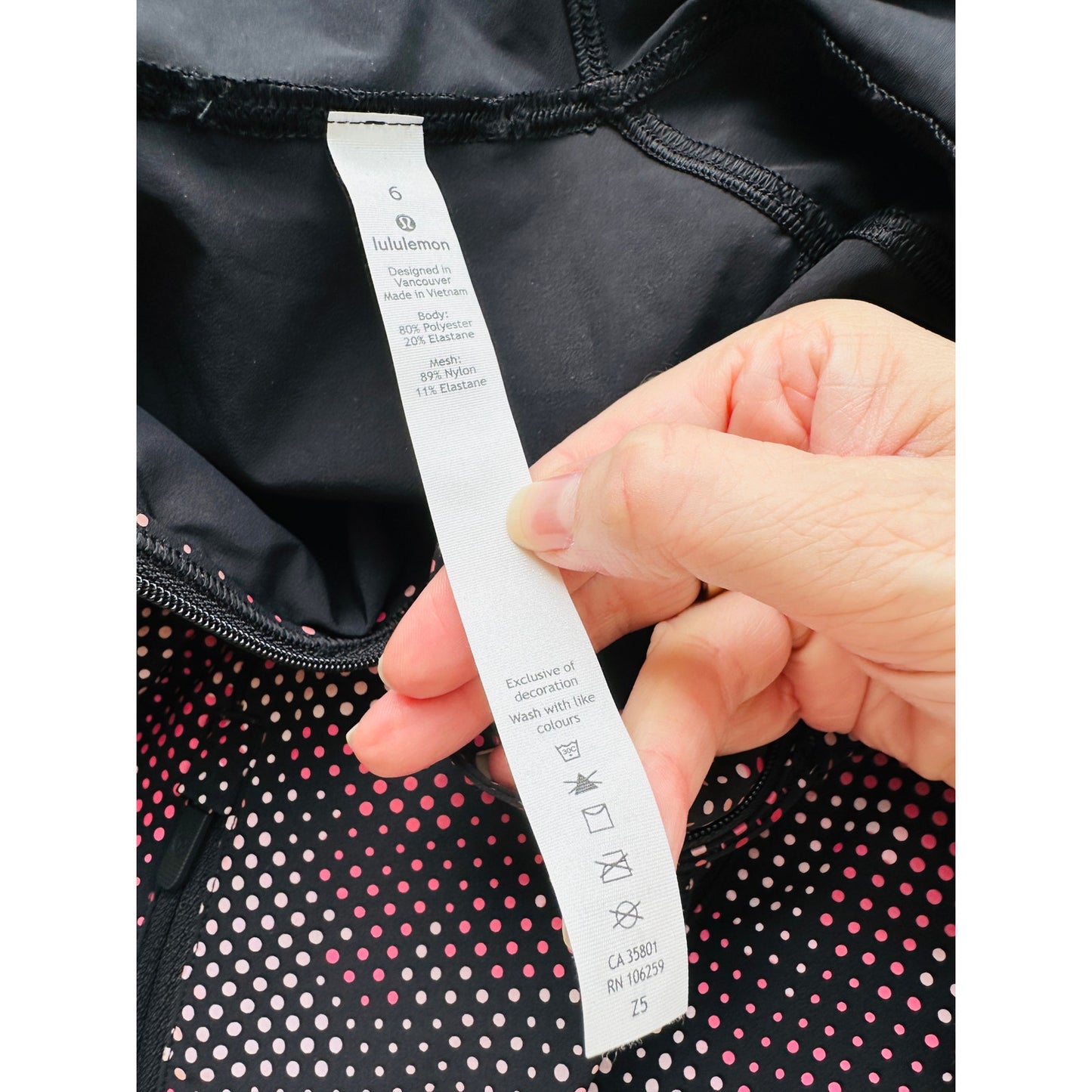 Lululemon Black Red Cream Polka Dot Camo Hooded Zip Front Jacket 6