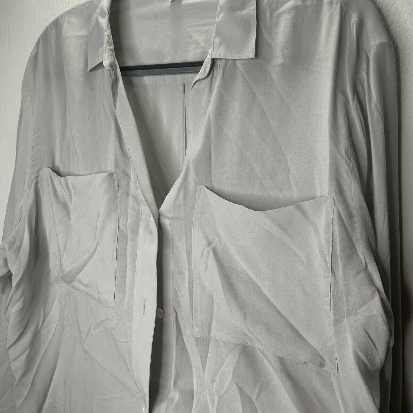 James Perse Gray Sand Open V-Neck Front Button Front Pockets Long Sleeve Shirt L