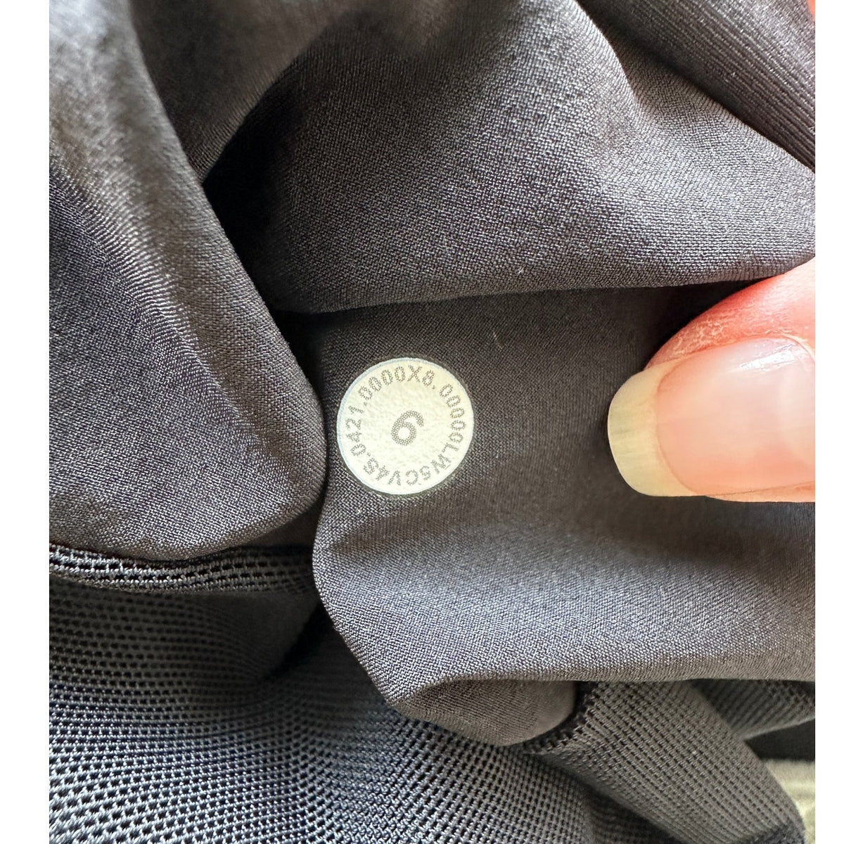 Lululemon Black Stretch High Rise Jogger Drawstring Waist Banded Hem 6