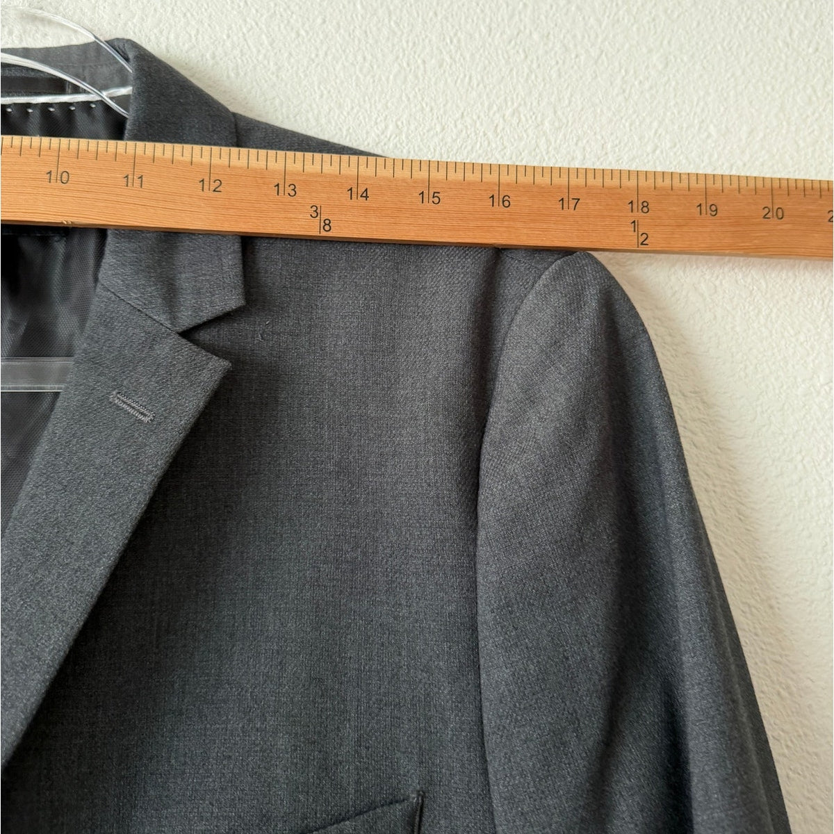 H&M Slim Fit Charcoal Gray Two Button Blazer Suit Jacket Men's US 40R