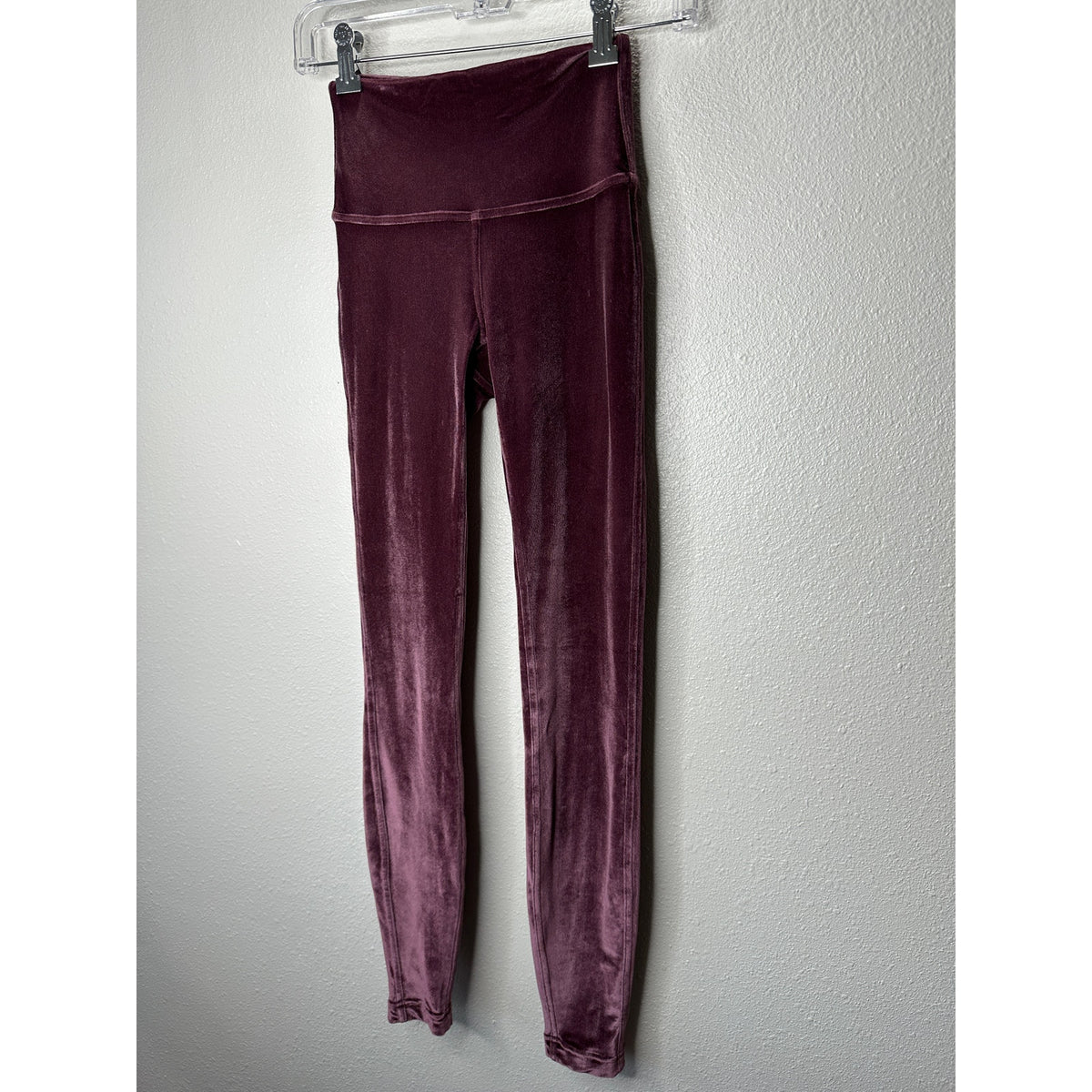 Lululemon Plum Purple Velvet Velour Leggings Yoga Pants Size 2