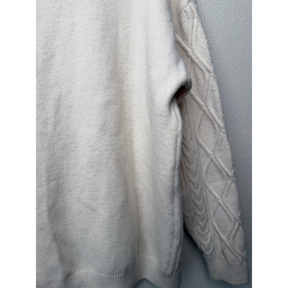 Aelfric Eden Cream Cable Knit Crewneck Sweater L