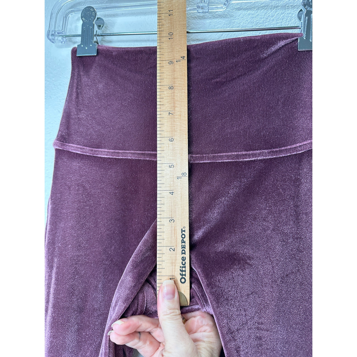 Lululemon Plum Purple Velvet Velour Leggings Yoga Pants Size 2