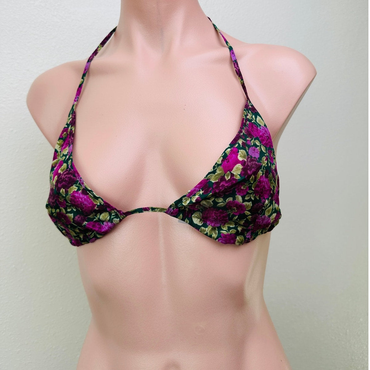 NWOT Gucci Silk Floral Triangle Bikini Top IT 44 / US 8 / M