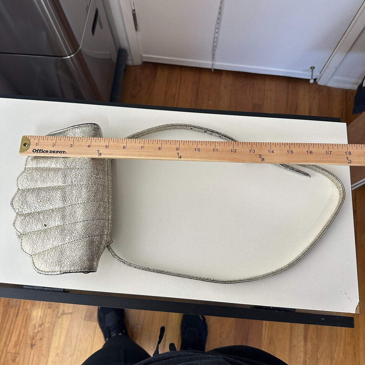 C.A.B. Gold-Silver Shimmer Clam Shell Design Fabric Shoulder Strap Snap Close