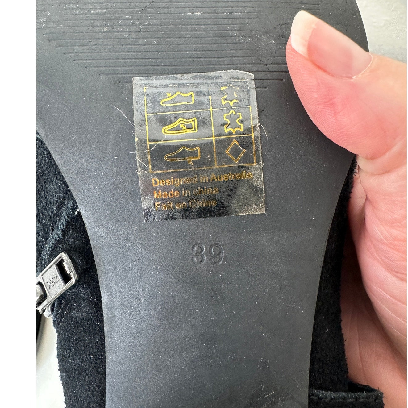 Caverley Black Suede Western Heeled Zip Ankle Boot Booties 39 / 8