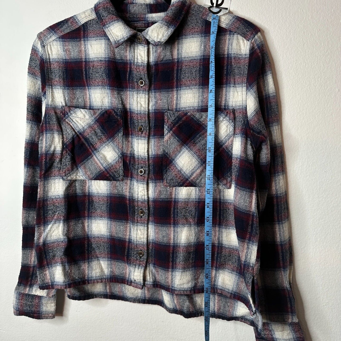 Black Red Blue White Plaid Cropped Long Sleeve Flannel Button Down Shirt M
