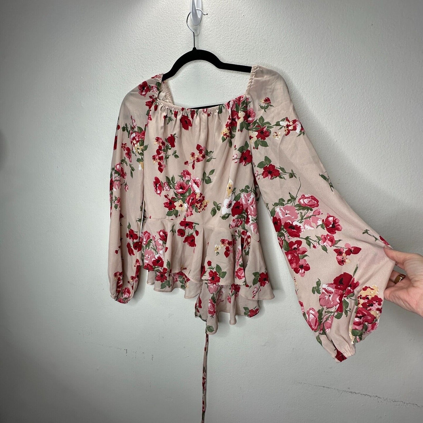 NWT Leith Pink Adobe Taupe Pink Red Floral Print Bell Sleeve Ruffle Wrap Top S