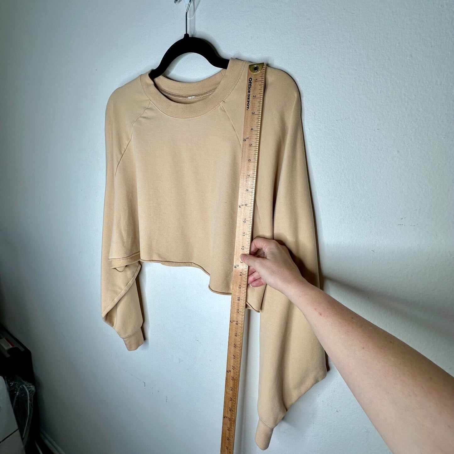 Alo Yoga Tan Go Washed and Worn Long Sleeve Boat Neck Boxy Crop Sweatshirt L