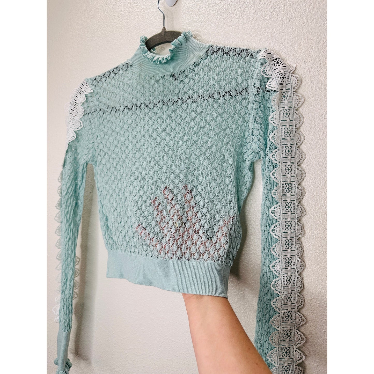 ZARA Aqua Crochet Knit White Lace Stripe Ruffle Neck  Crop Sweater S